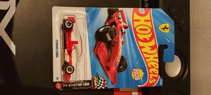 Carrinho hot Wheels Ferrari F2004