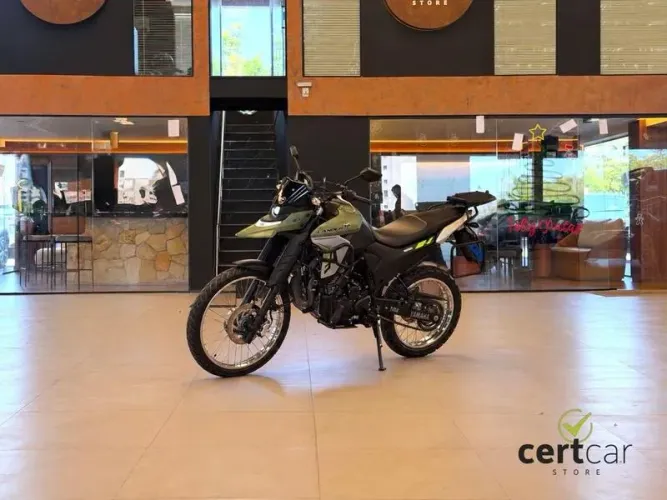 YAMAHA XTZ 250 LANDER 2025