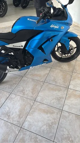 Ninja 250 baixa km toda original