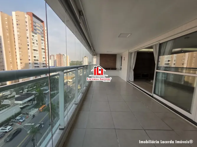 Apartamento no Unique 202m² 4 Suítes Semimobiliado Aleixo