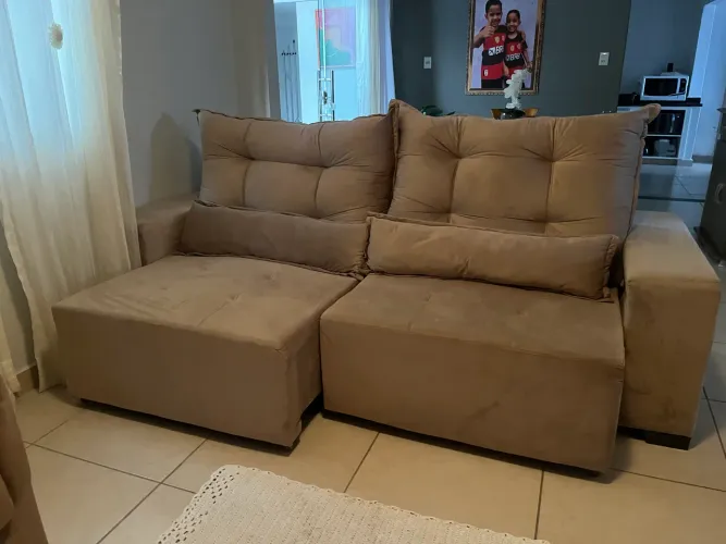 Sofá retrátil reclinável