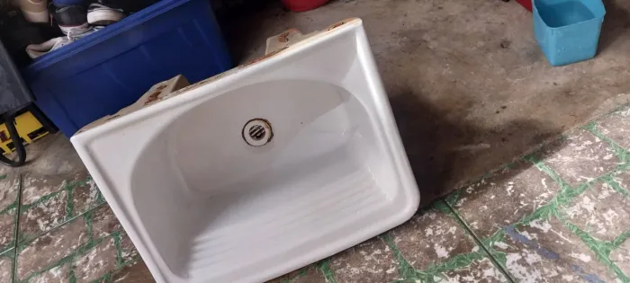 2 Tanque Celite de louça um grande outro medio
