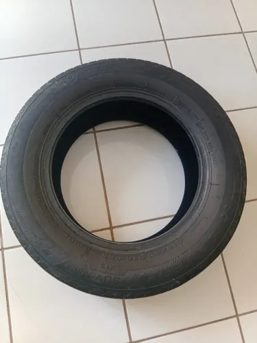 Pneu 215/65/16