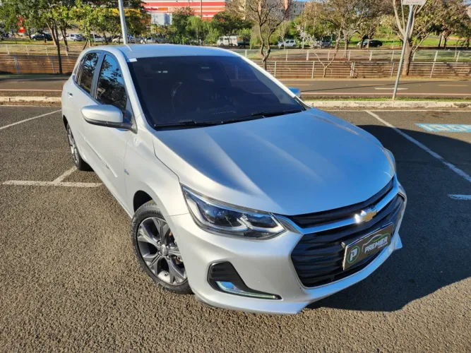 Chevrolet Onix Hatch 1.0 12V TB Flex Aut. 4P 2022