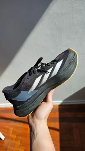 Tênis Adidas Adizero SL 2
