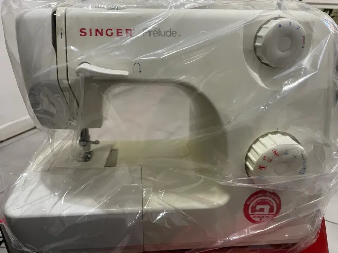 MÁQUINA de costura SINGER IMPECÁVEL