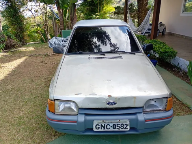 Ford Escort GL 1.6i / 1.6 (álcool) 1988