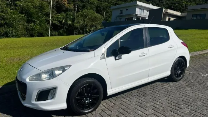Peugeot 308 Active 1.6 Flex 16V 5P Mec. 2014