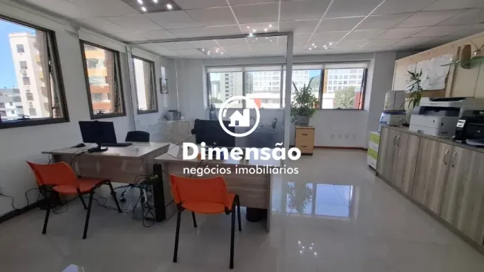 SALA COMERCIAL COM 50M2 E DUAS GARAGENS