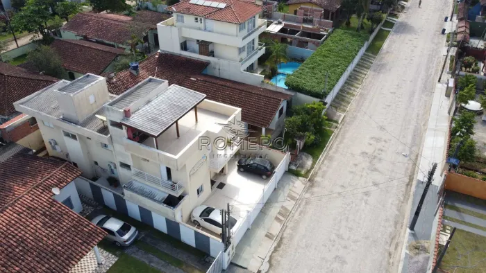 Casa com 6 suites, piscina na Praia do Sape - Ubatuba - Cod 546