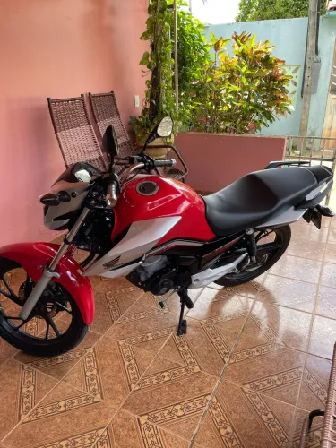 TITAN 160 apta a financiamento