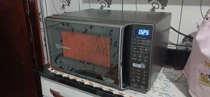 Microondas Eletrolux 27litros 220w