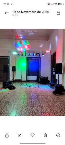 ALUGO SOM E ILUMINAÇÃO PARA PEQUENAS FESTAS