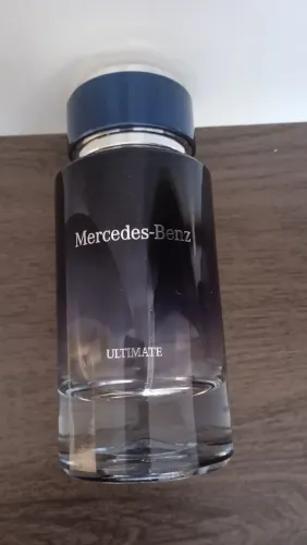 Vidros perfumes vazios