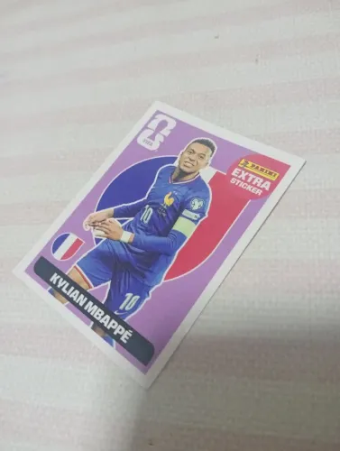Figurinha legend do mbappe bordo