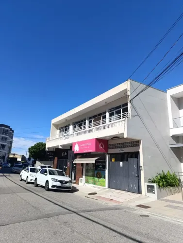 RR - PRÉDIO MISTO NO ESTREITO 364M² - 2 LOJAS + 5 APTOS + 2 VAGAS
