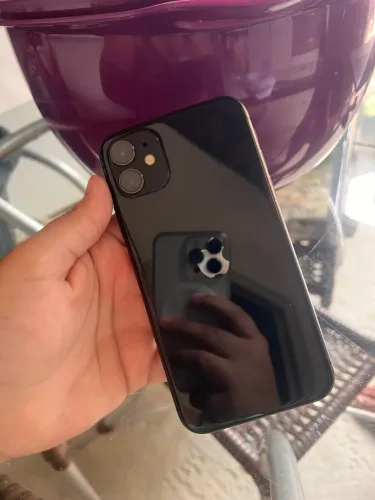 iPhone 11 - 64gb