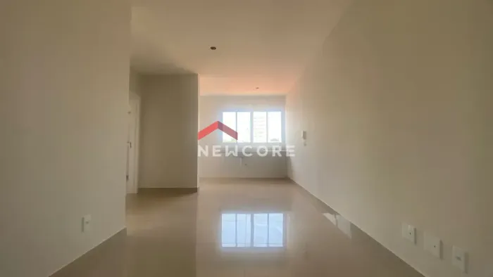 Apartamento em Rua Armando Tucci - Santa Mônica - Uberlândia/MG