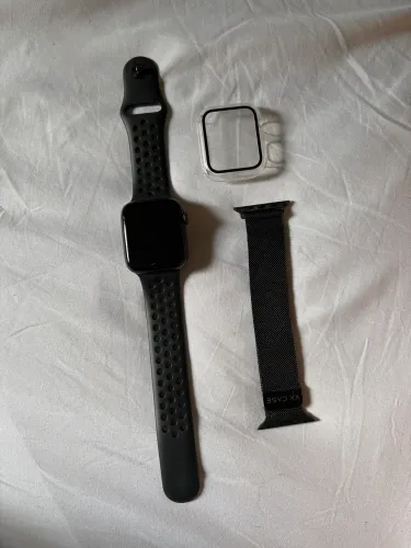 Apple Watch SE 44mm Preto