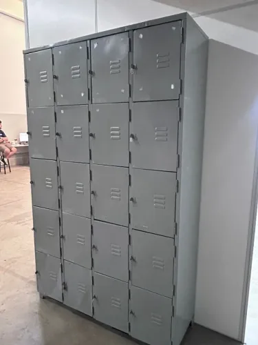 armario roupeiro 20 portas aço