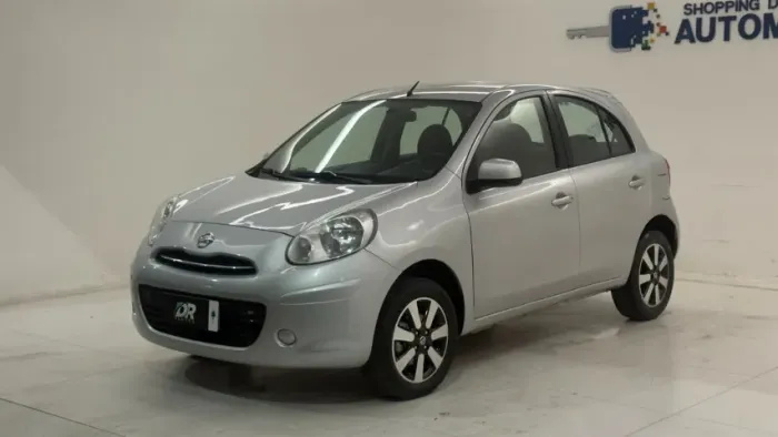 Nissan March SV 1.6 16V Flex Fuel 2013