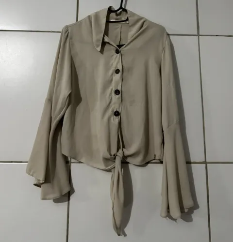 Vendo 6 blusas de mangas