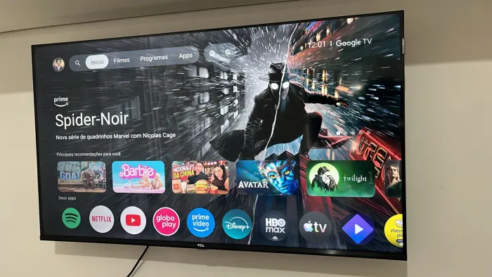 TV 40? Smart QLED TCL