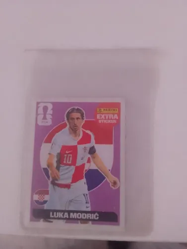 Luka modri? figurinha legend bordô