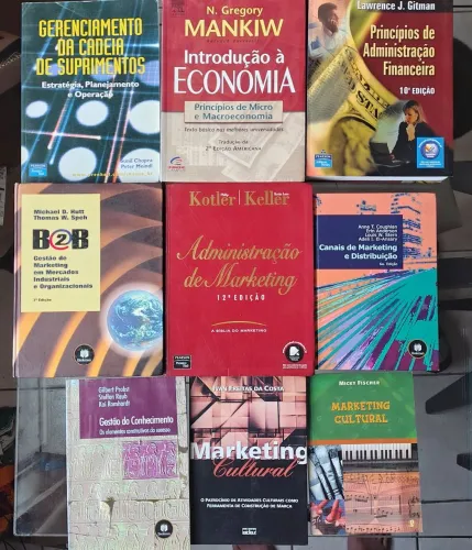 Livros de Administração e Economia a 30 reais cada