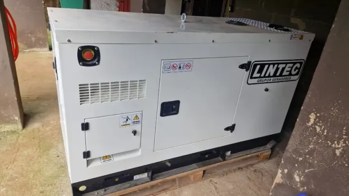 GERADOR LINTEC 27 KVA À VENDA