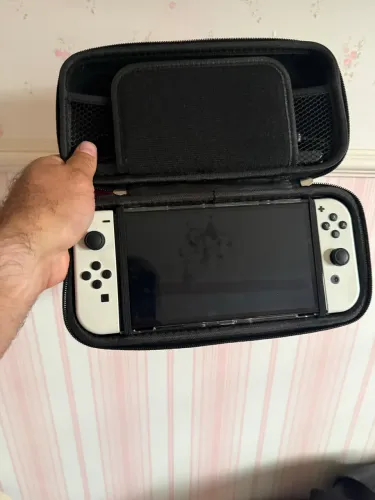 Nintendo Switch Oled + Zelda Breath