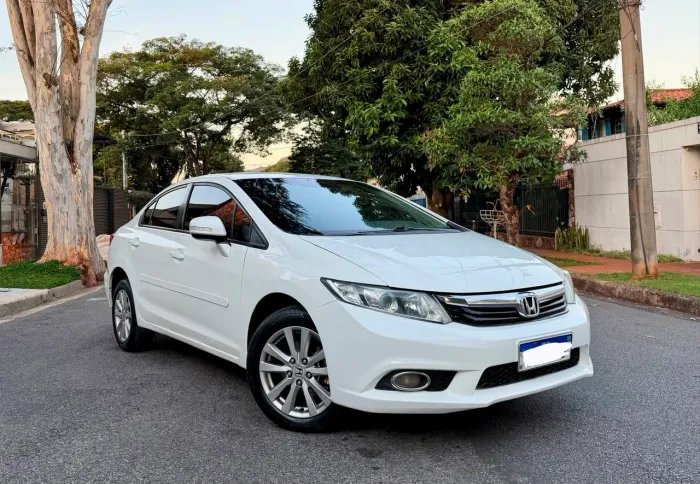 Honda Civic Sedan LXR 2.0 Flexone 16V Aut. 4P 2014