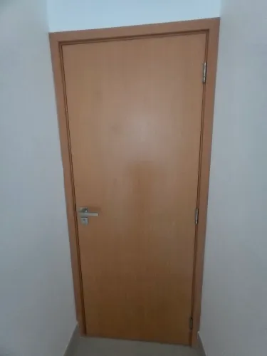 Porta laminada completa  cor Mel 72x210cm (Wc) e 82x210cm
