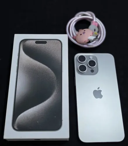 iPhone 15 Pro Max 256g chip físico