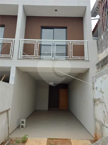 Sobrado à venda novo 2 suítes, 2 vagas 120m² na Vila Sônia