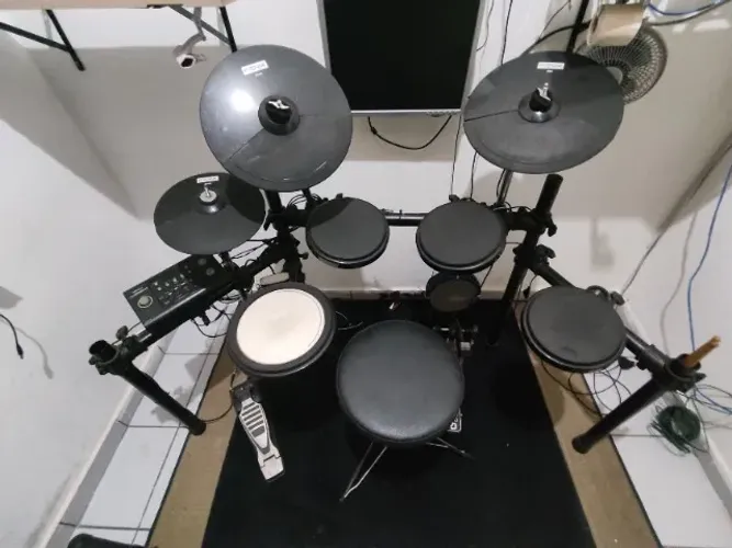 Bateria Eletrônica Fênix + Módulo Medeli DD502J + Banco e Pedais - Kit Completo