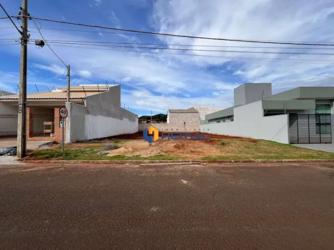 Terreno à venda, 400 m² por R$ 383.000,00 - Bom Jardim - Maringá/PR