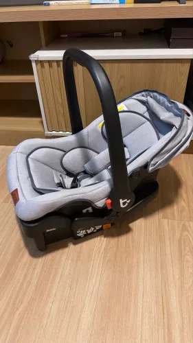 Bebê Conforto Litet BB384 com base para carro