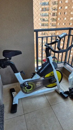 Bike Spinning ProForm Tour de France CLC com iFit - Painel funcionando