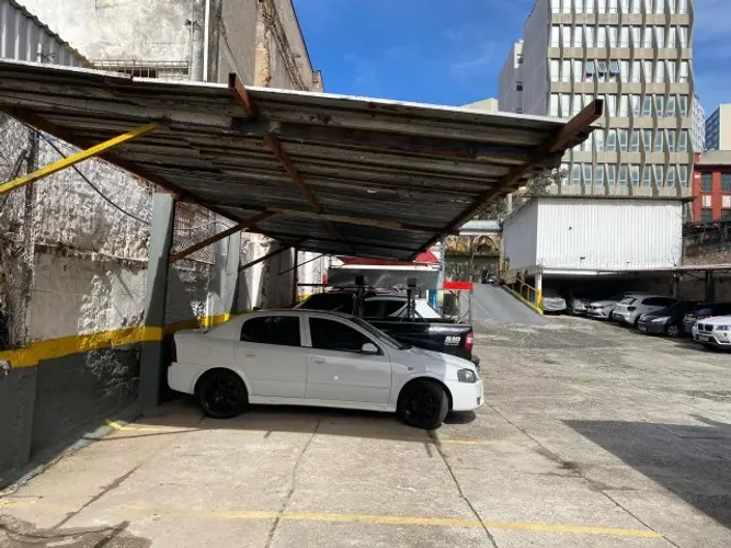 Estacionamento proximo ao Poupa Tempo na Praça da Sé