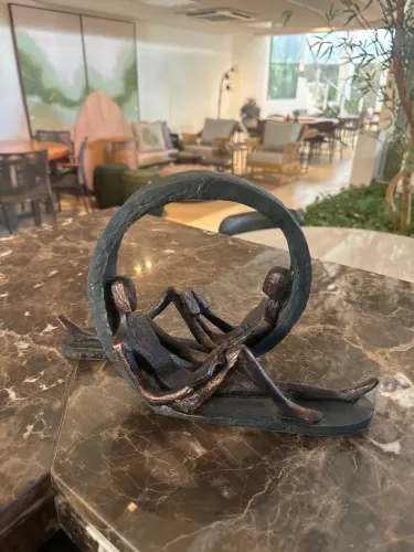 Peça decorativa resina (de 780 por 220,00)