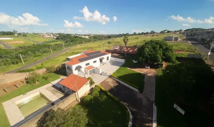 IMÓVEL PARA VENDA OU LOCAÇÃO EM LINS, SP!