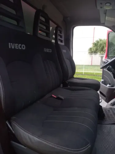 Iveco Daily Chassi 70c17 3.0 16V Diesel Mec. 2P (e5) 2013