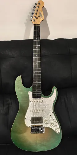 Guitarra SGT ST Modern DiMarzio