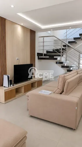 Casa em Condomínio com piscina a 50 min de SP