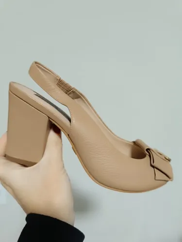 peep toe jorge bischoff