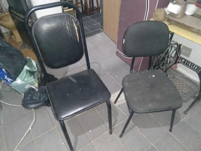 2 cadeiras por 100 reais