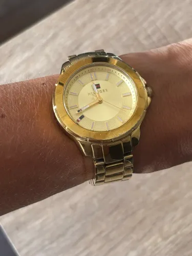 Relógio Tommy Hilfiger Feminino Dourado Original Elegante