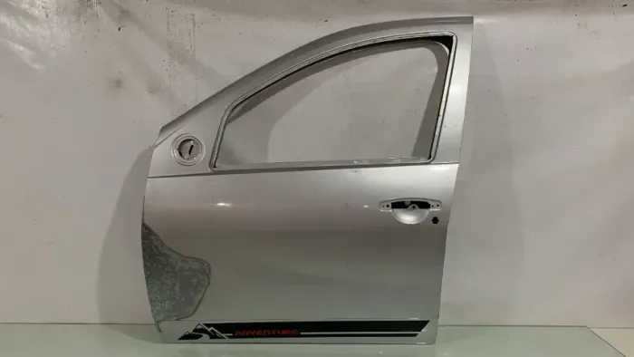 Porta dianteira esquerda Duster Sandero 2007 2008 2018 2019