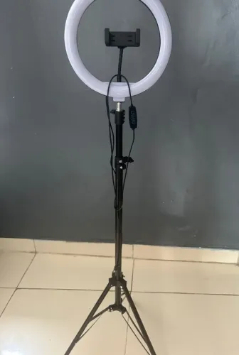 TRIPÉ COM RING LIGHT